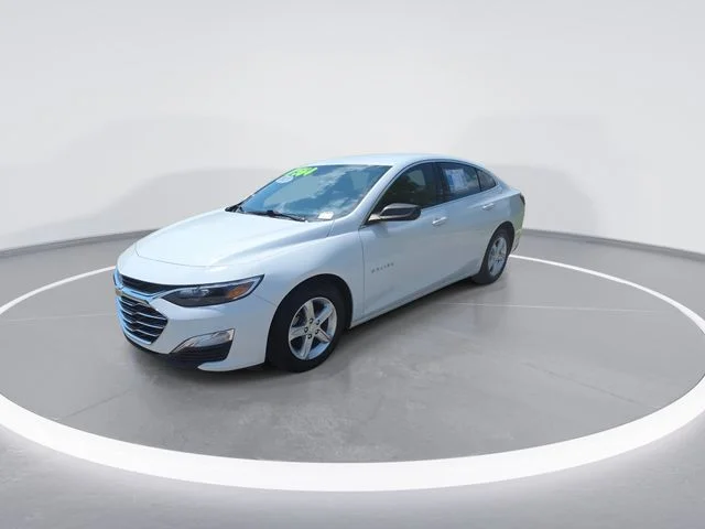 Used 2023 White Chevrolet LS image 4