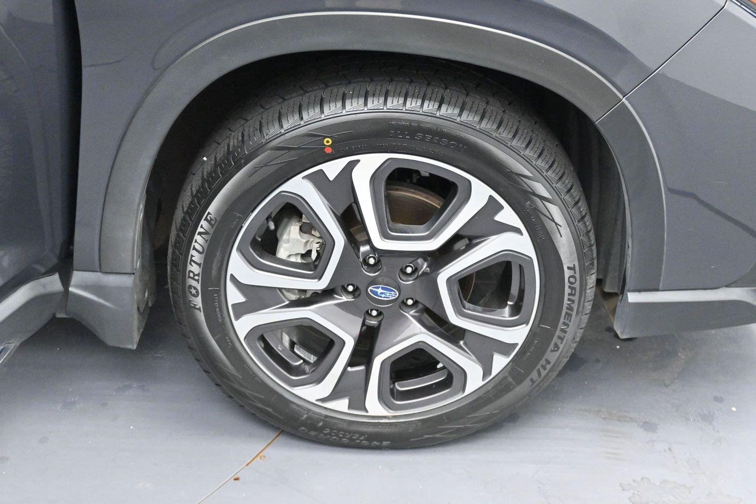 Used 2023 Magnetite Gray Metallic Subaru Limited image 36