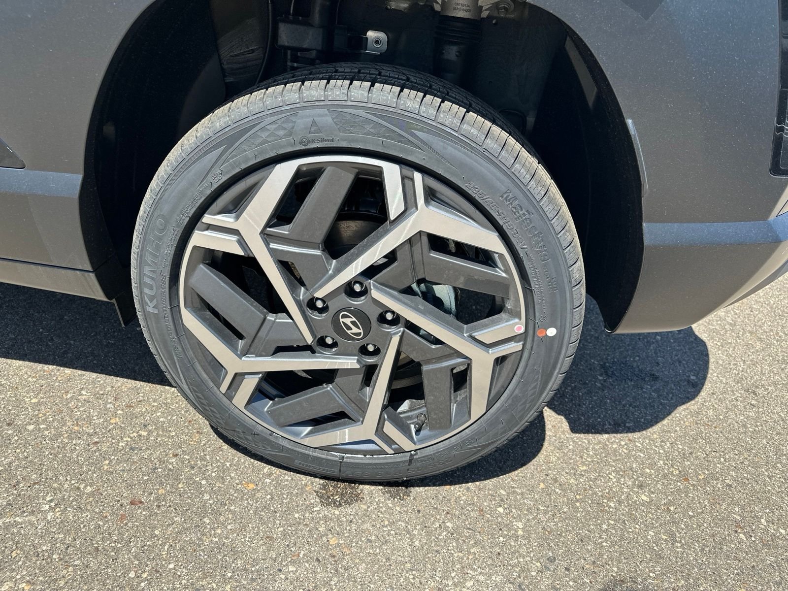 New 2026 Black Hyundai SEL Premium AWD image 7