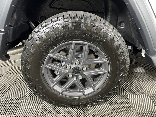 Used 2026 White Jeep Sport S image 12