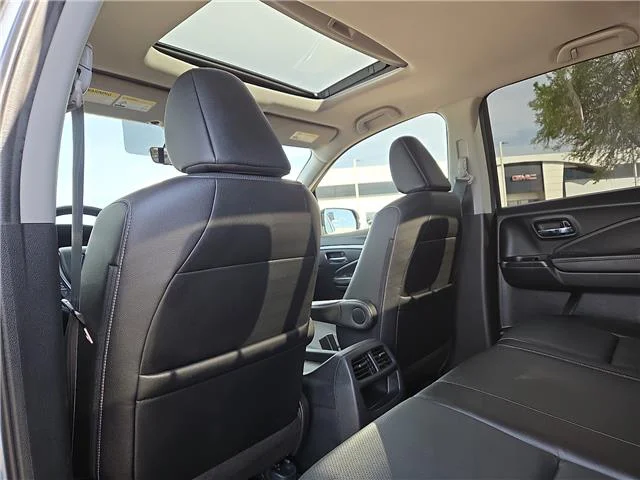 Used 2023 Sonic Gray Pearl Honda RTL (A9) All-Wheel Drive Crew Cab 5.3 ft. box 125. image 9