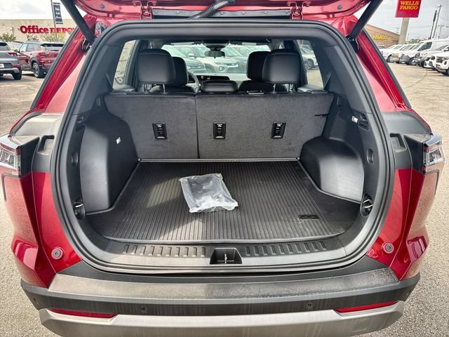 2027 Chevrolet Equinox LT - Photo 25