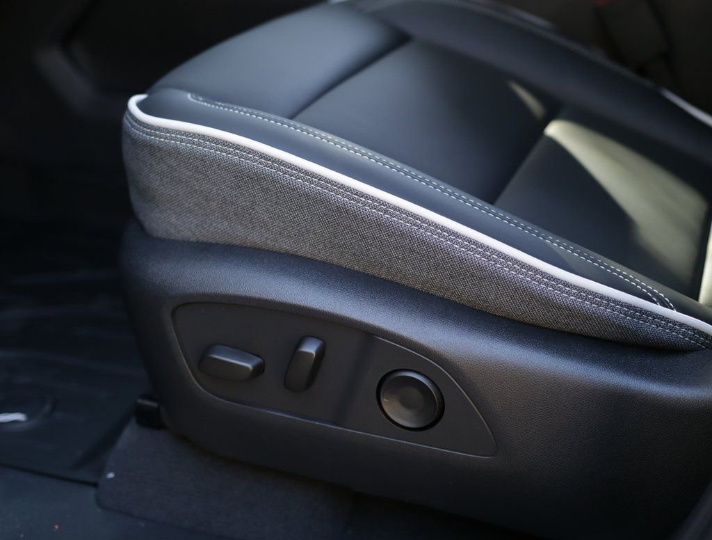 2026 GMC Sierra EV Elevation - Photo 23