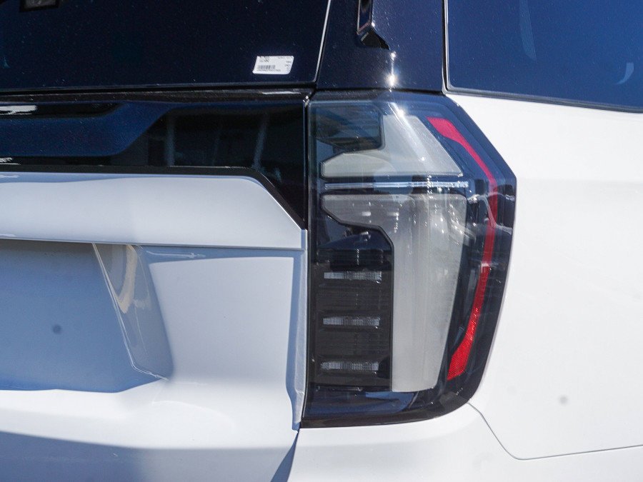 2027 Chevrolet Tahoe LT - Photo 7