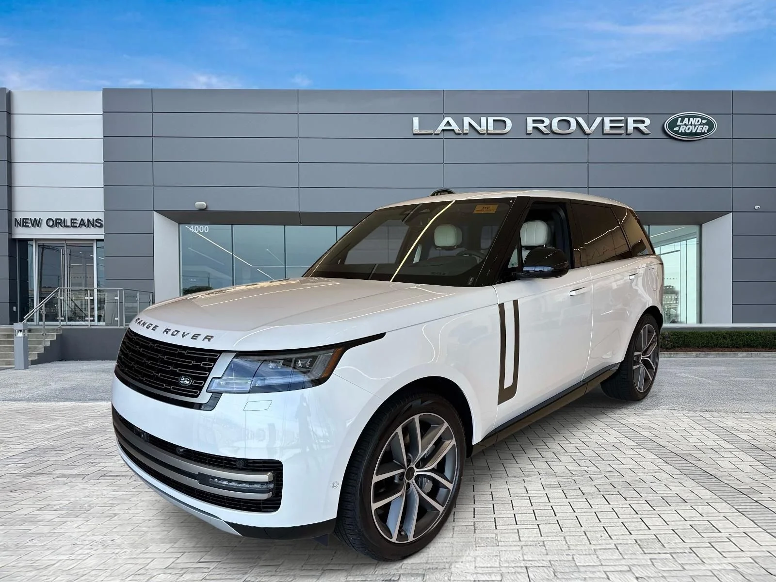2026 Land Rover Range Rover 3.0 PHEV SE SWB's photo