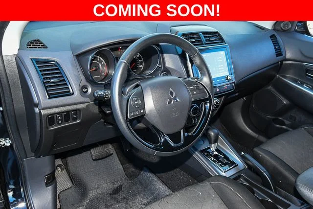 Used 2024 Gray Mitsubishi 4WD image 15