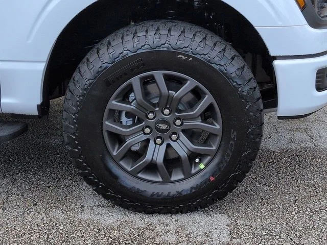 New 2026 White Ford Tremor image 11