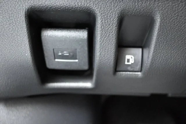 Used 2026  Toyota Limited image 38