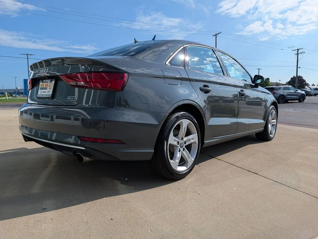 Used 2018 Gray Audi 2.0T Premium image 3