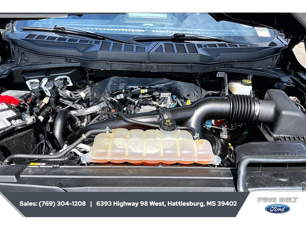 Used 2022 Agate Black Metallic Ford XLT image 8