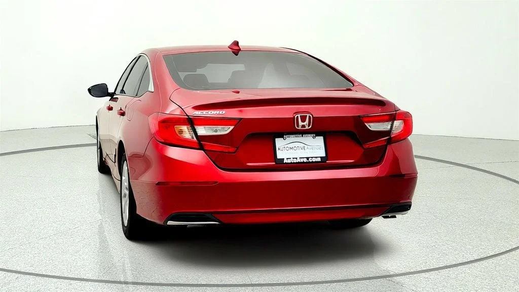 Used 2020 Radiant Red Metallic Honda LX 1.5T CVT image 6