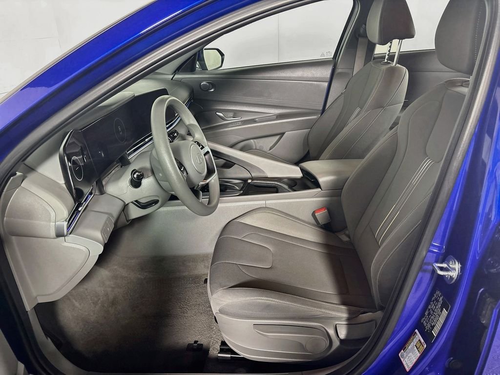 Used 2024 Intense Blue Hyundai SEL image 11