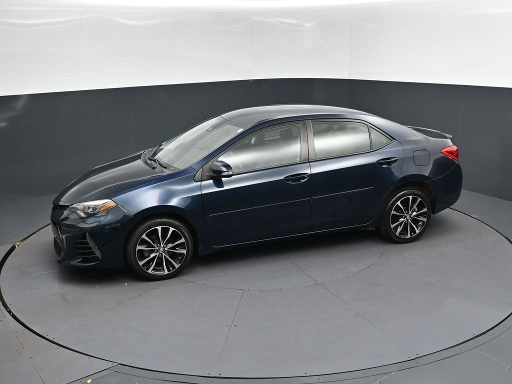 Used 2018 Blue Toyota SE image 32