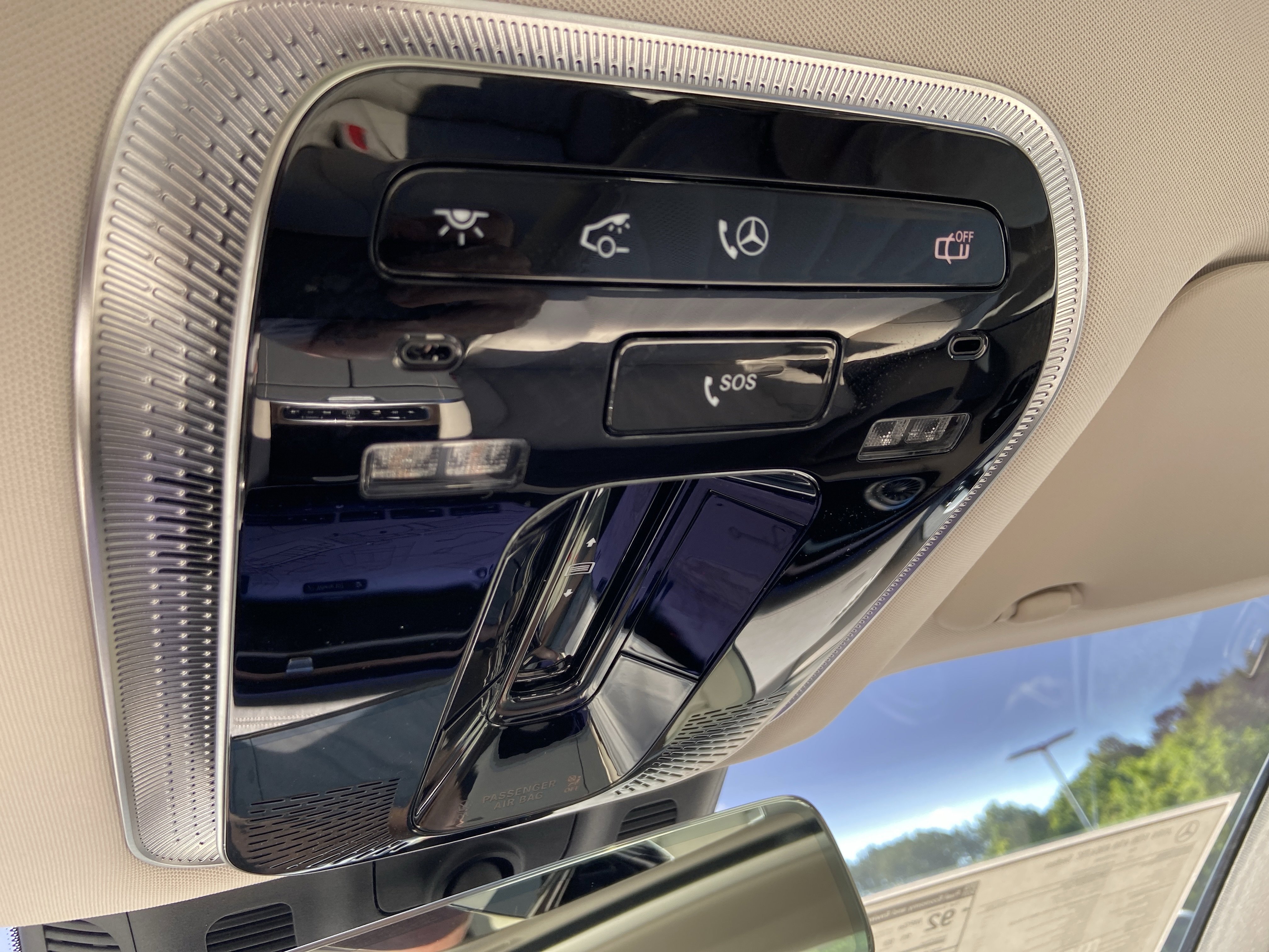 New 2026 MANUFAKTUR Moonlight White Metallic Mercedes-Benz EQS 450 4MATIC® Sedan image 36