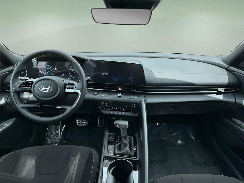 2025 Hyundai Elantra Blue - Photo 11