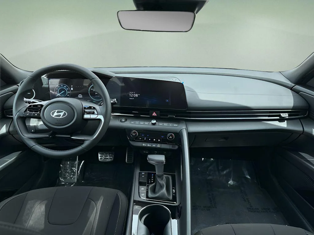 2025 Hyundai Elantra Blue - Photo 11