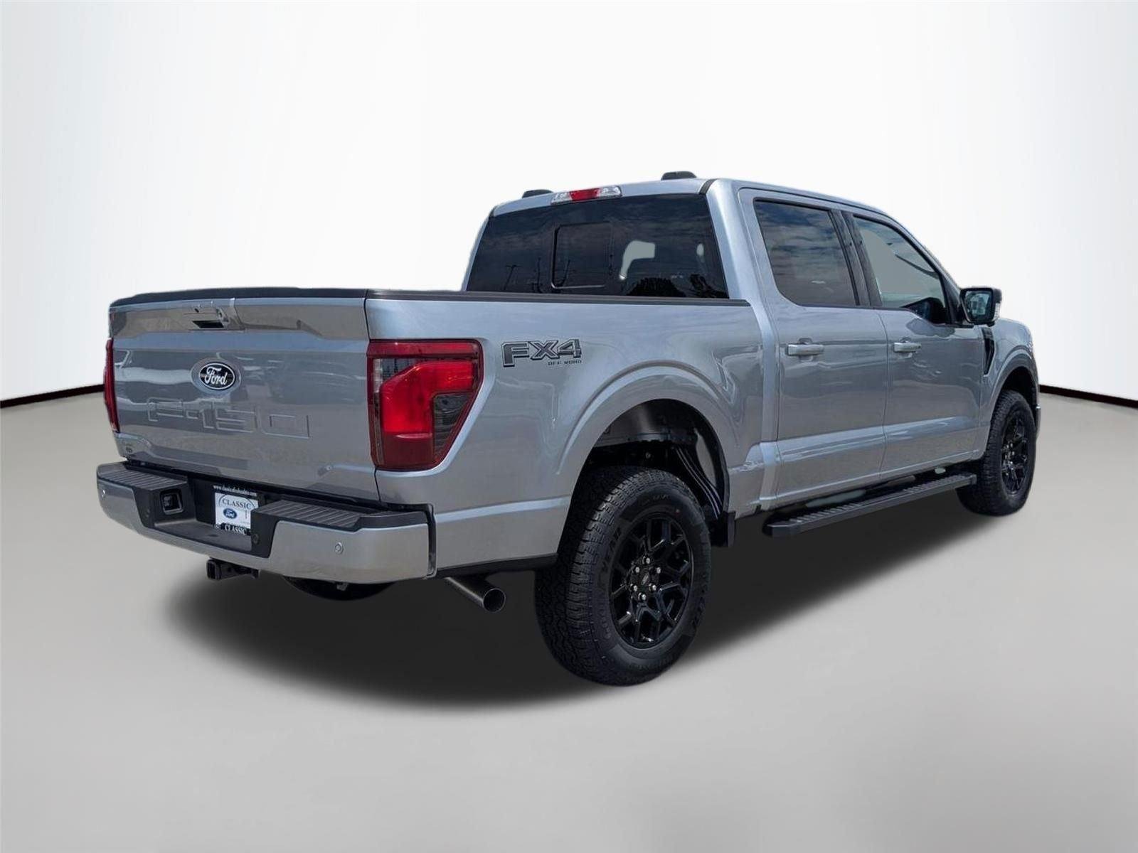 New 2026 Iconic Silver Metallic Ford XLT image 5
