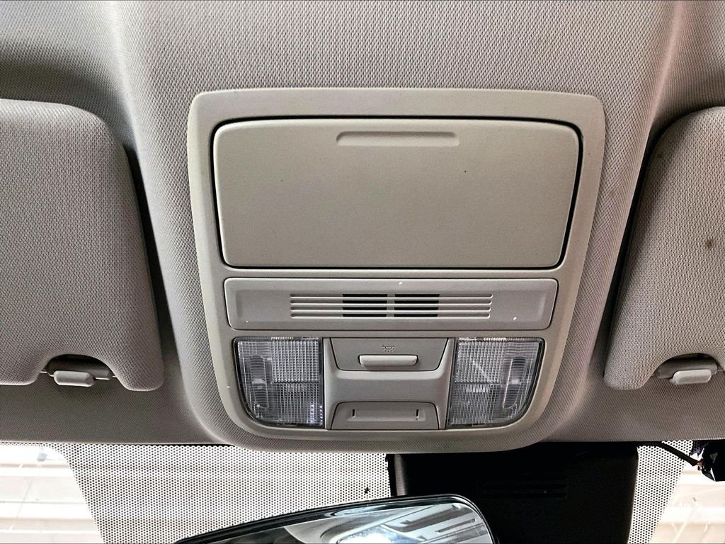 Used 2018 Gray Honda LX image 22