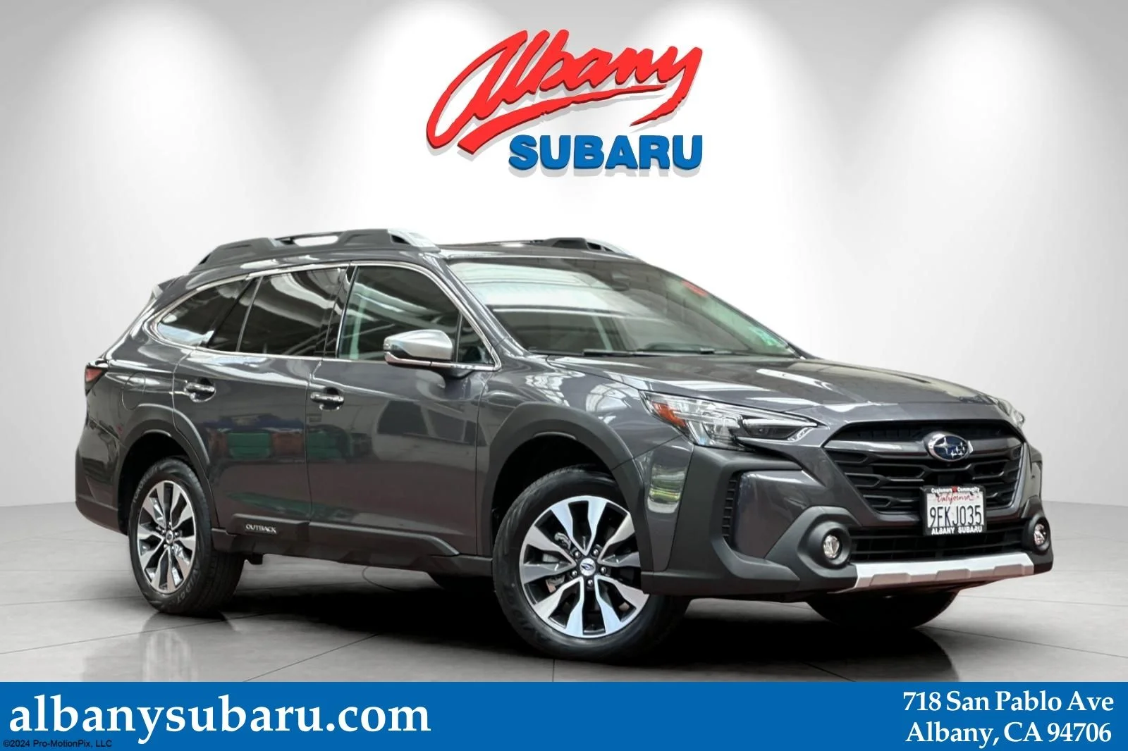 2023 Subaru Outback Touring's photo