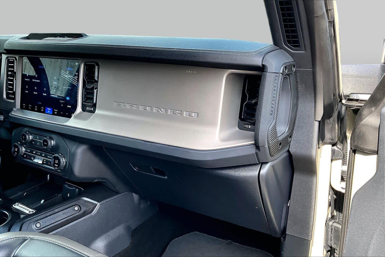 Used 2025 Desert Sand Ford Outer Banks image 25