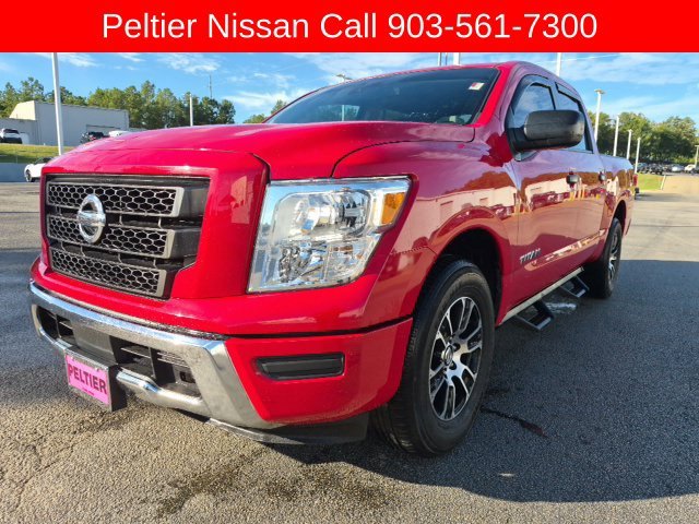 2022 Nissan Titan SV