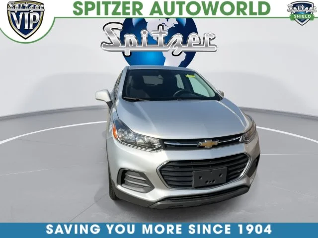 Used 2017 Silver Chevrolet LS image 4