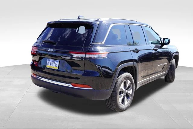 Certified Used 2024 Black Jeep 4xe image 3