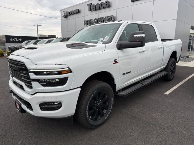 New 2026 Bright White Clear-Coat Exterior Paint RAM Laramie image 7