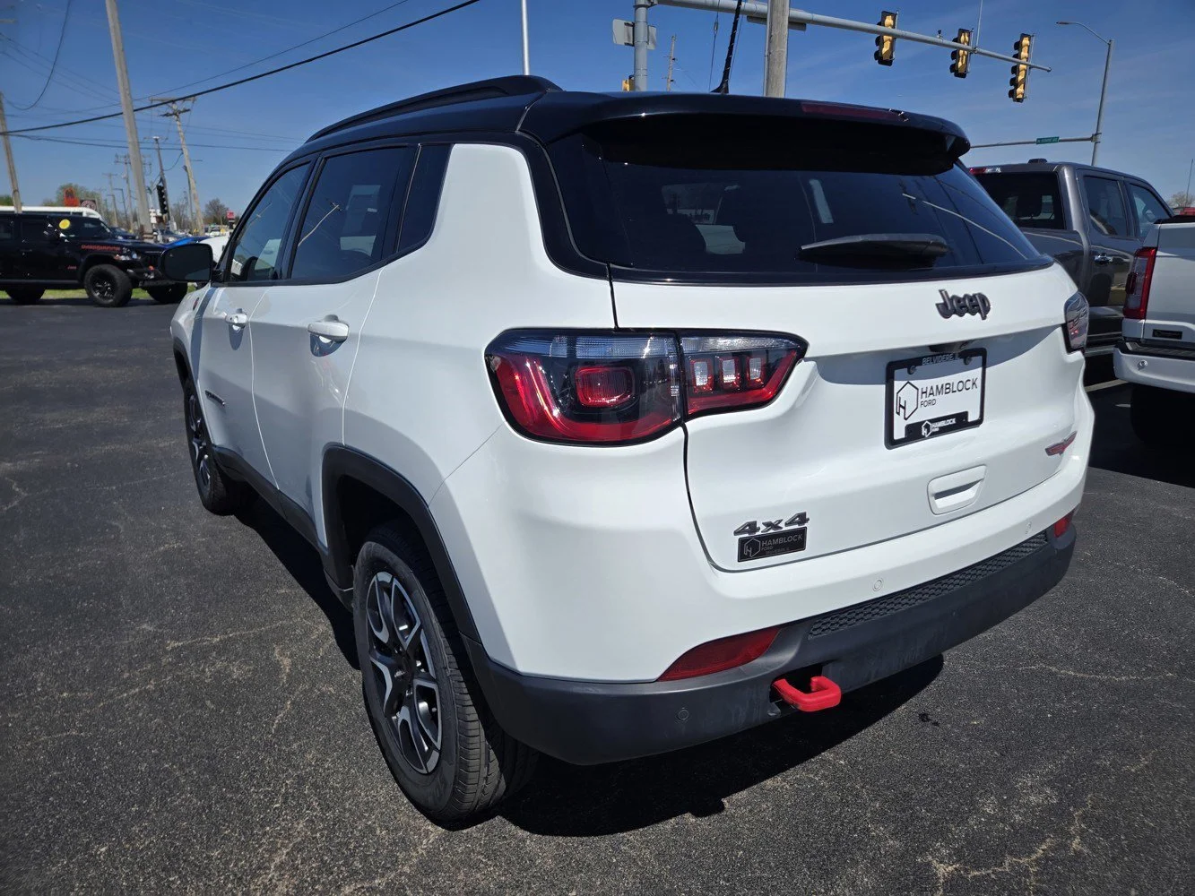 Used 2025 Bright White Clearcoat Jeep Trailhawk image 7