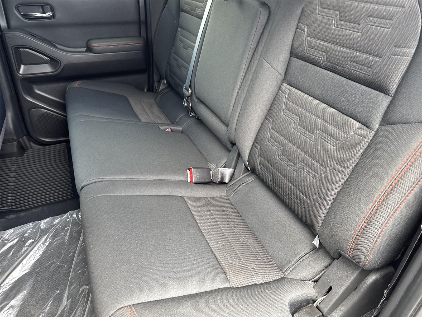 Used 2022 Super Black Nissan PRO-X image 31