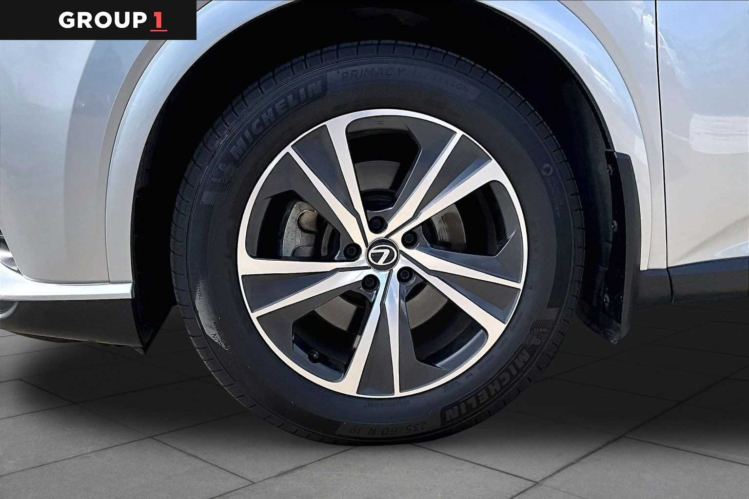 Used 2023 Iridium Lexus Premium image 9