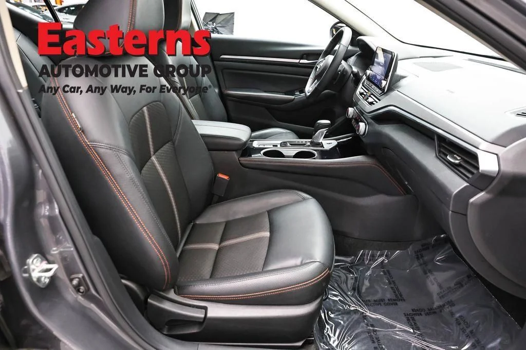 Used 2025 Gray Nissan 2.5 SR image 25