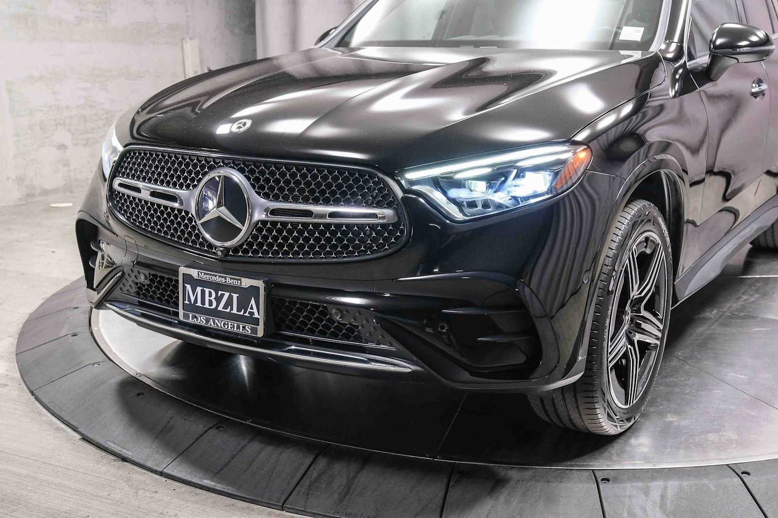 Certified Used 2023 Black Mercedes-Benz GLC 300 image 11