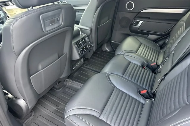 New 2026 Santorini Black Land Rover  image 11