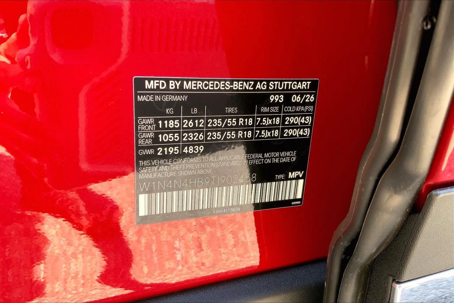 New 2026 MANUFAKTUR Patagonia Red Metallic Mercedes-Benz GLA 250 image 25