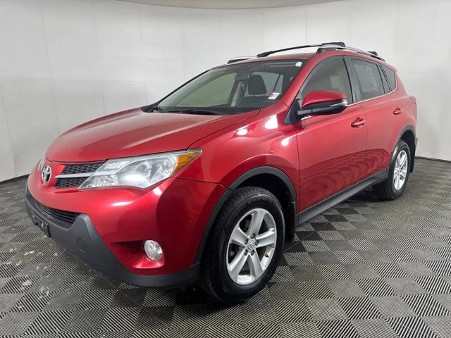 Used 2013 Barcelona Red Metallic Toyota XLE image 8