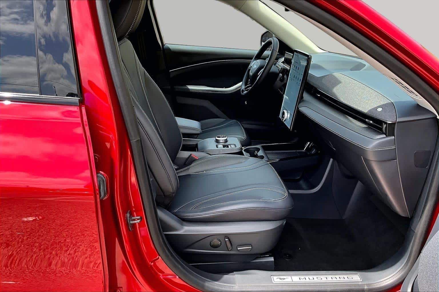 Used 2021 Rapid Red Metallic Tinted Clearcoat Ford Premium image 8