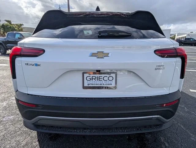 New 2026 Summit White Chevrolet LT image 8