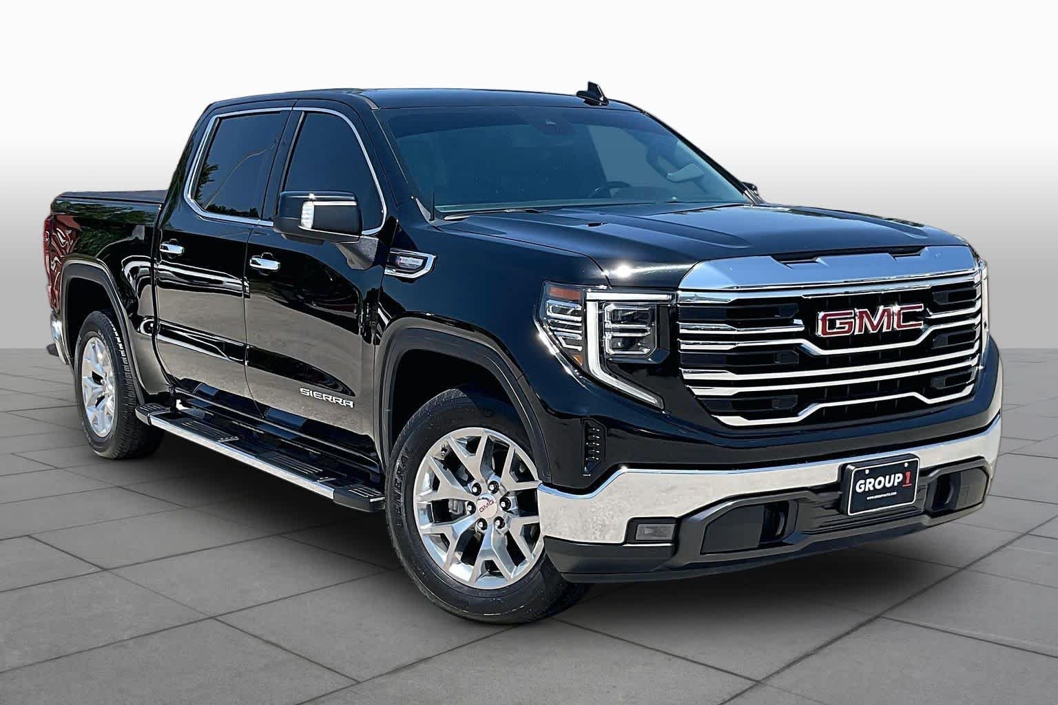 Used 2022 Onyx Black GMC SLT image 3