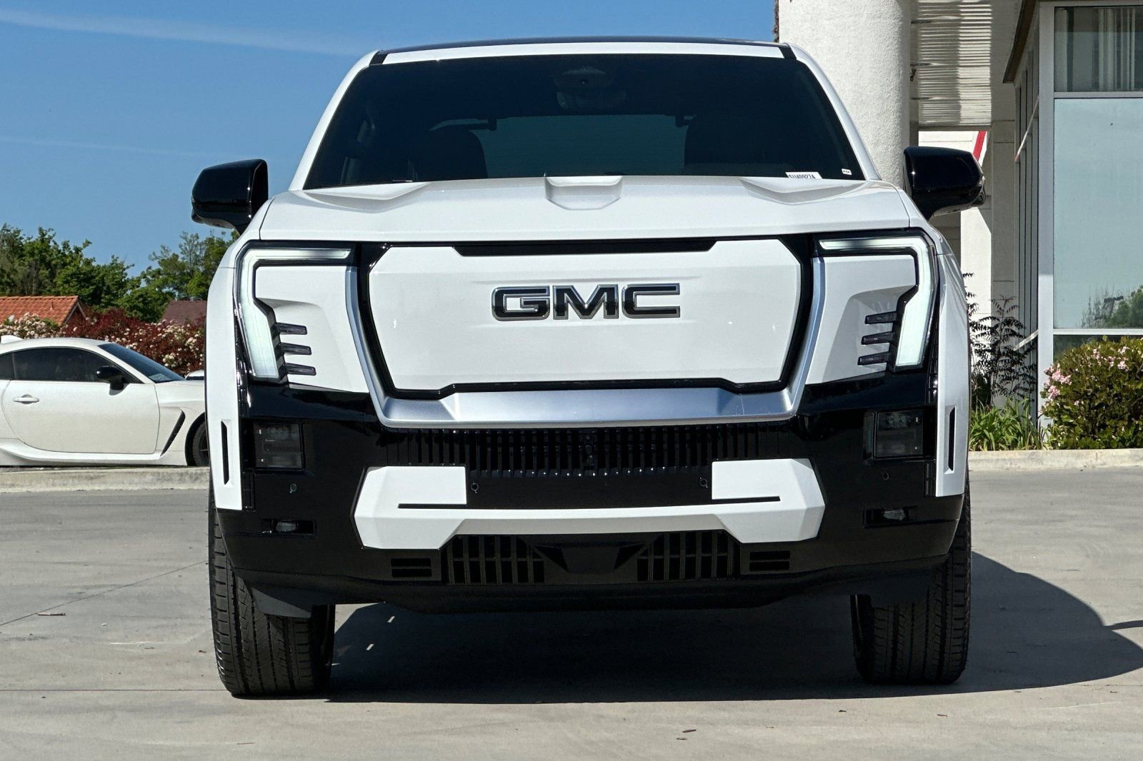 2025 GMC Sierra EV Denali - Photo 10