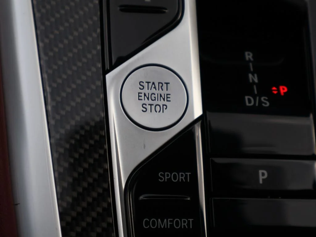Used 2026 Gray BMW M60i image 30