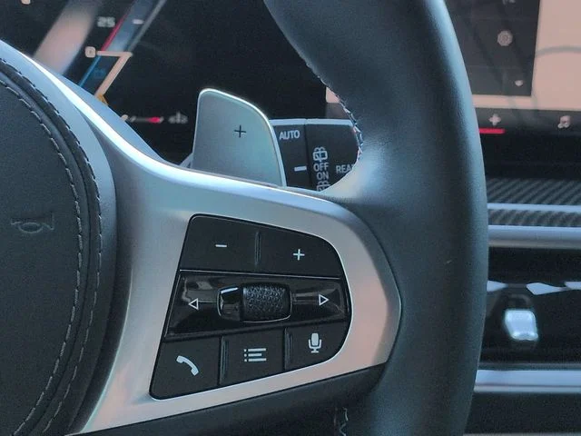 2025 BMW X5 M60i - Photo 24