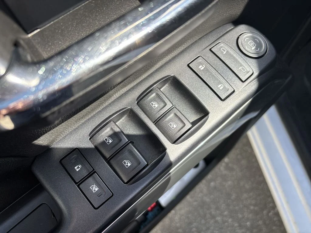 Used 2017 White Chevrolet LT image 15