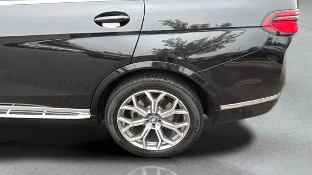 Used 2026  BMW xDrive40i image 51