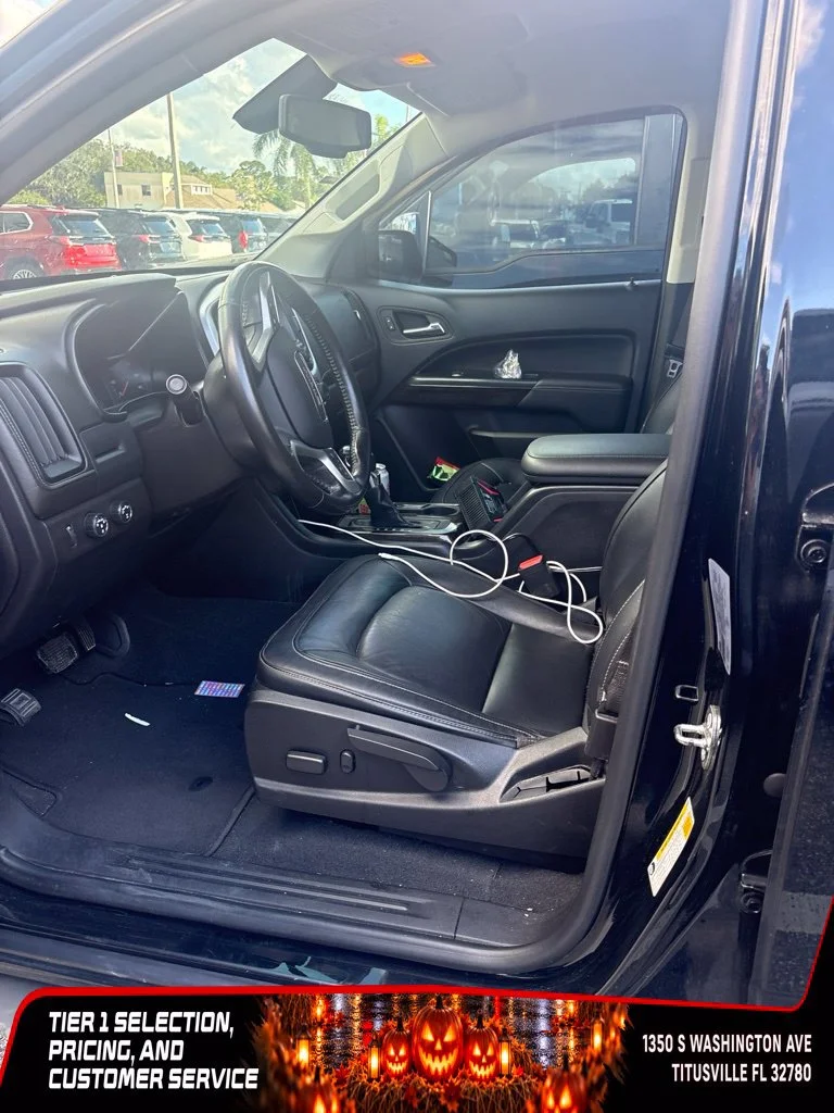 Certified Used 2022 ONYX BLACK GMC 4WD Elevation image 3