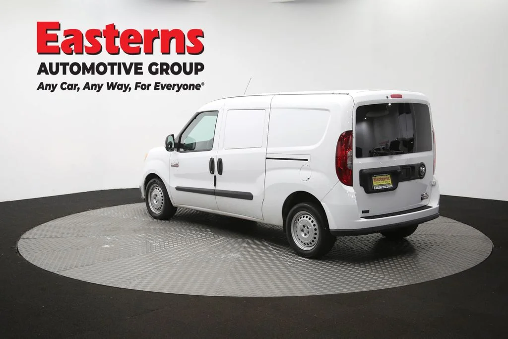 Used 2022 White Ram Base image 65