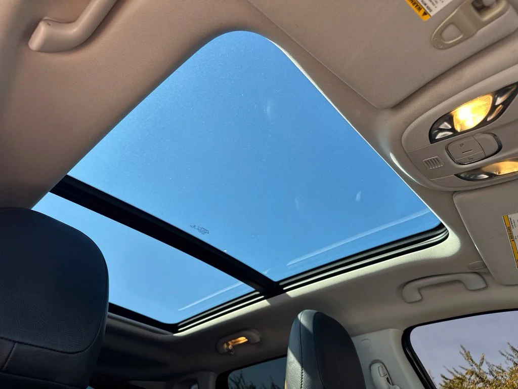 Used 2021 Diamond Black Jeep Latitude image 20