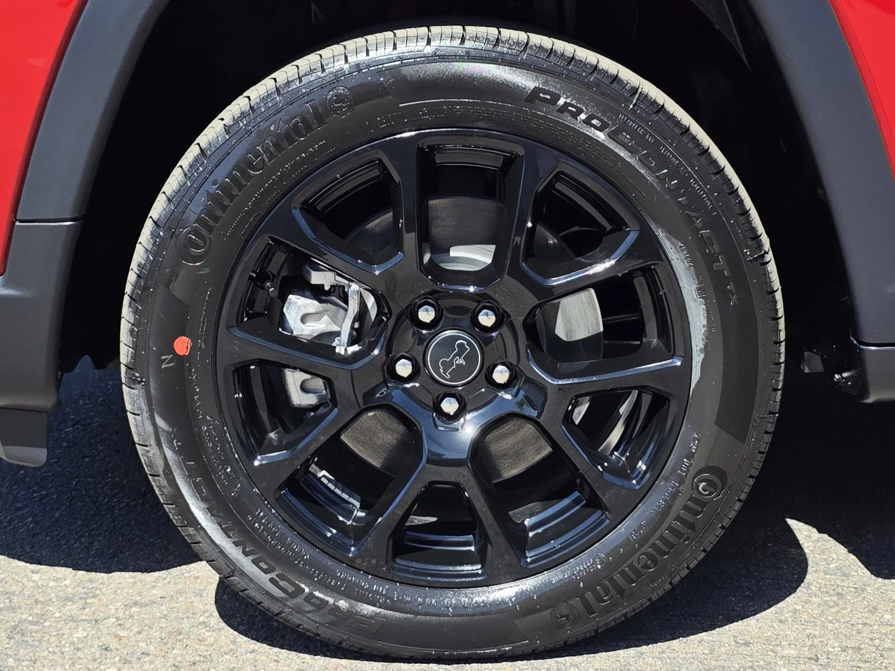 New 2026 Red Jeep Latitude image 9