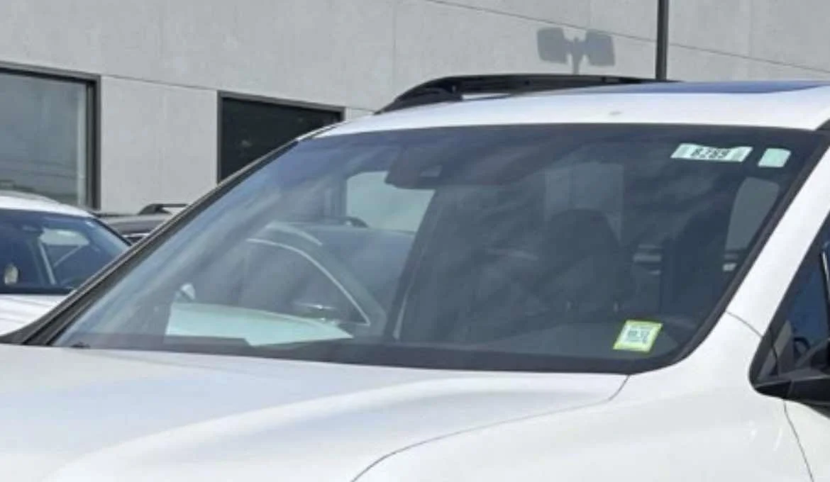 Used 2023 Platinum White Pearl Honda AWD TrailSport image 44