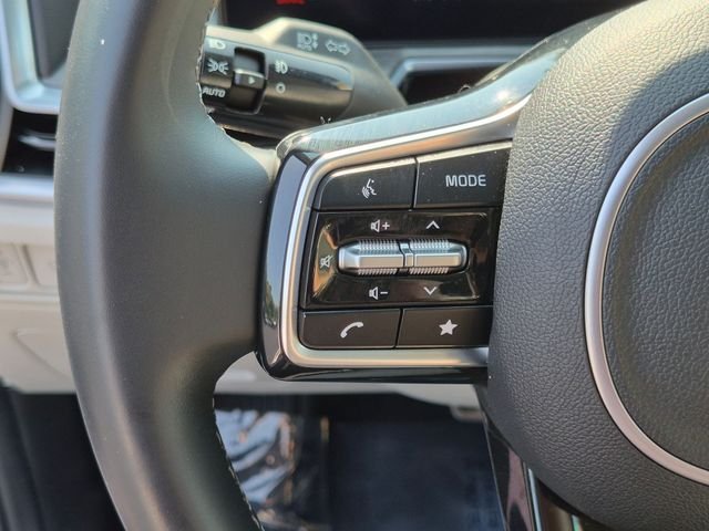 Certified Used 2024 White Kia X-Line SX image 18